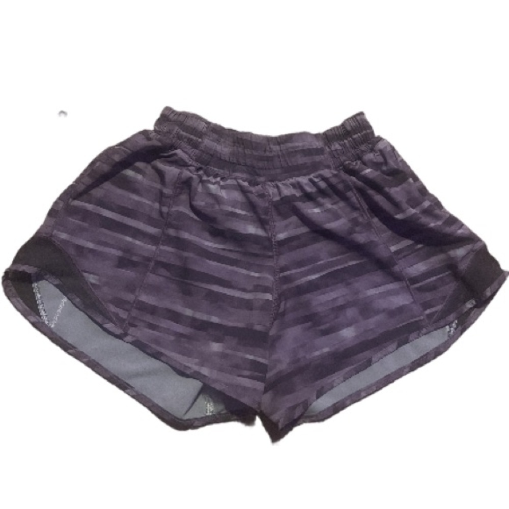 Lululemon purple hotty hot shorts 4” size 4